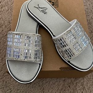 Ladies sandals -silver